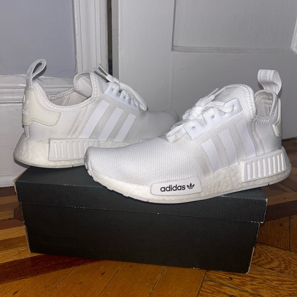 Adidas NMD R1J - Picture 2 of 4